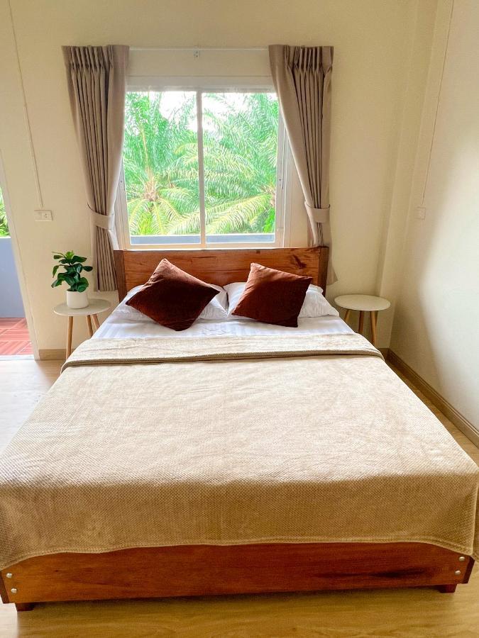 Private Room With Share Bathroom At Little Wild House Khaosok Khao Sok National Park Экстерьер фото