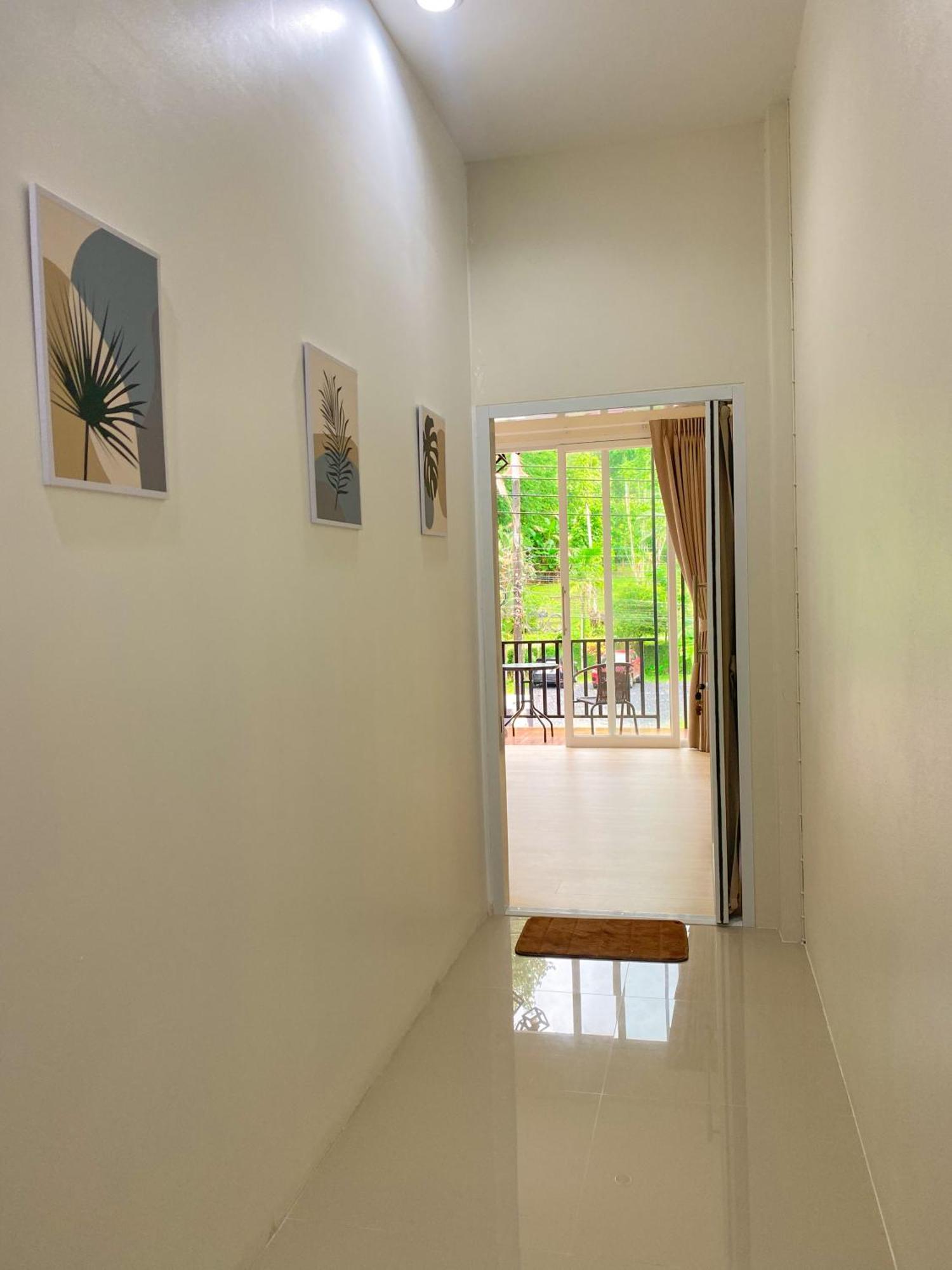Private Room With Share Bathroom At Little Wild House Khaosok Khao Sok National Park Экстерьер фото