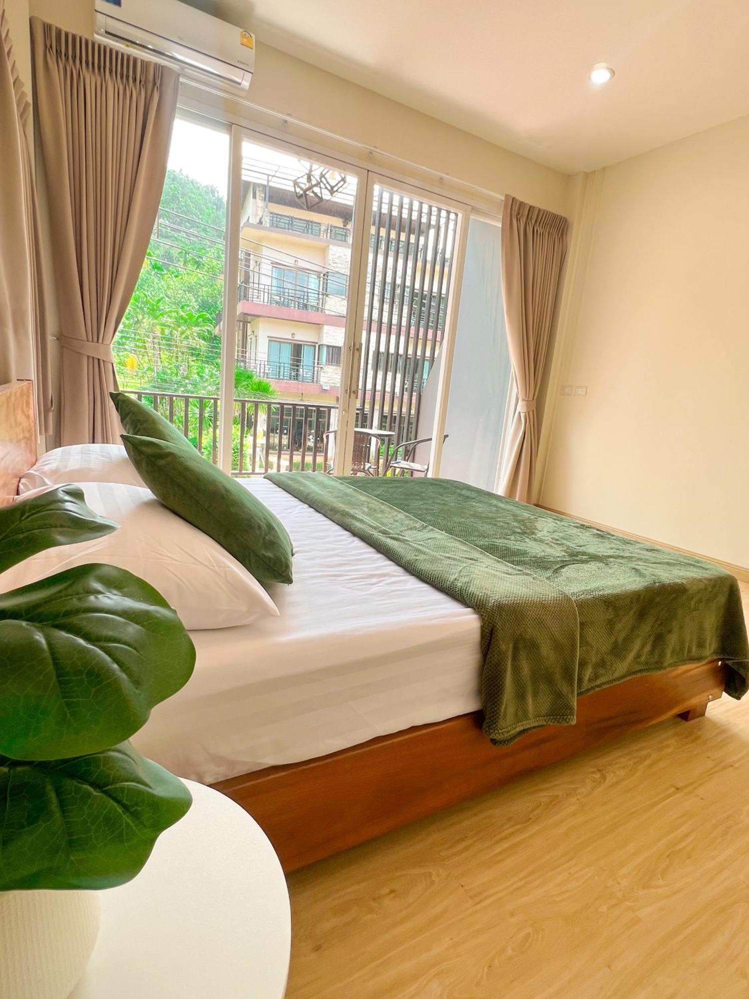 Private Room With Share Bathroom At Little Wild House Khaosok Khao Sok National Park Экстерьер фото